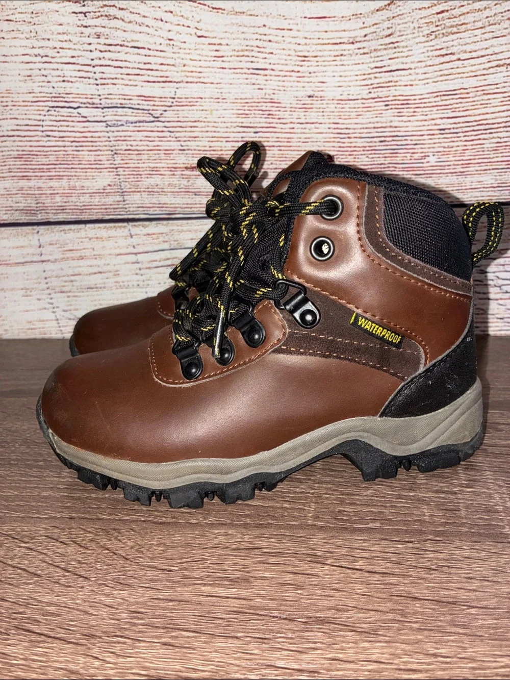 Magellan Outdoors Boots Boys Size 12D Argo PS/GS Brown Hiking Lace Up Waterproof